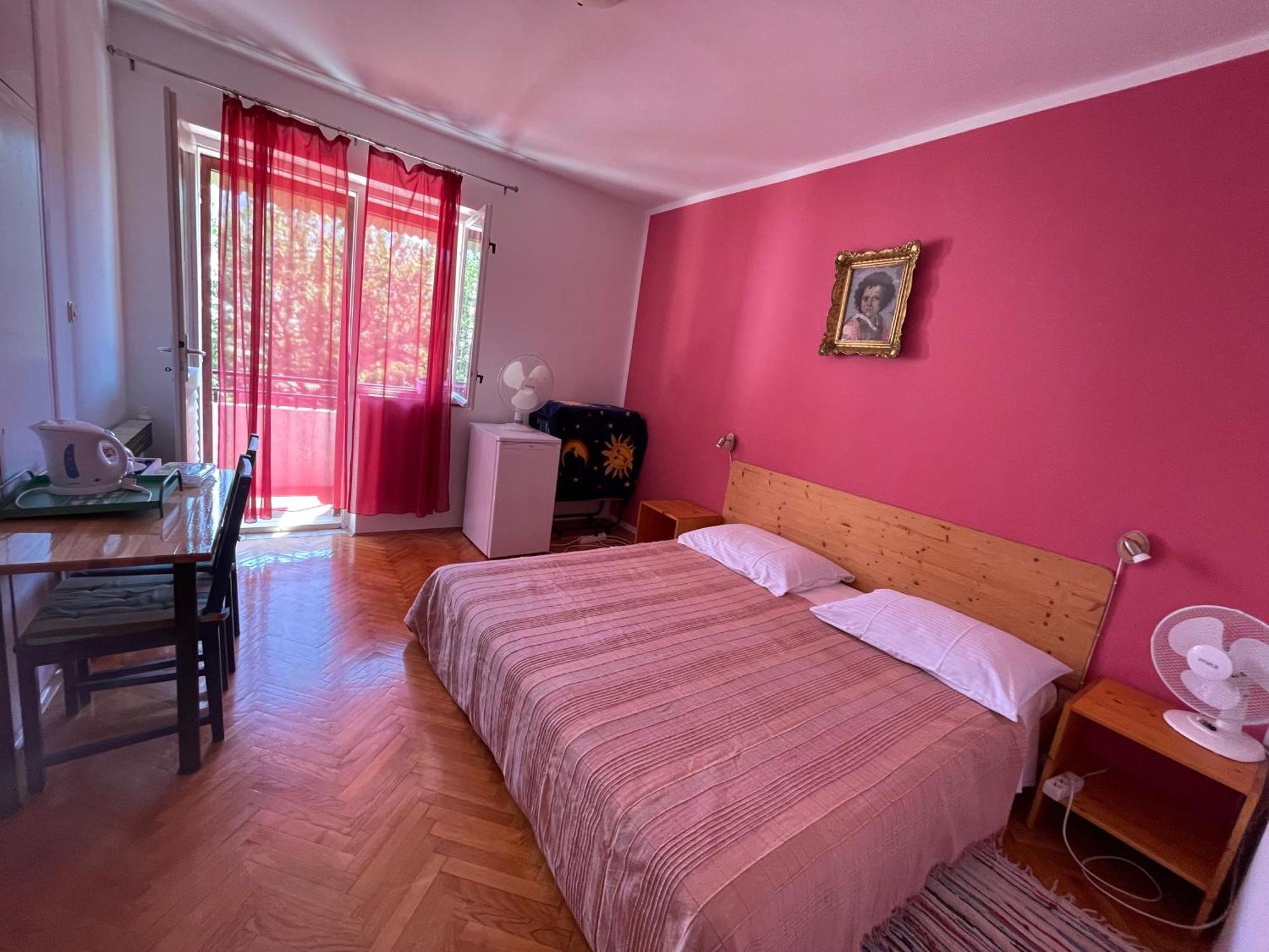 ילסה Hvar Guesthouse - Double Bedroom With Private Bathroom מראה חיצוני תמונה